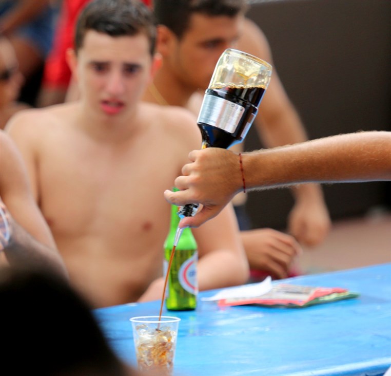 Edde Sands Champagne Shower